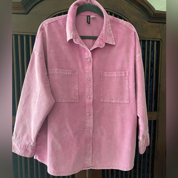 H&M Tops - “H&M”micro-velvet shirt